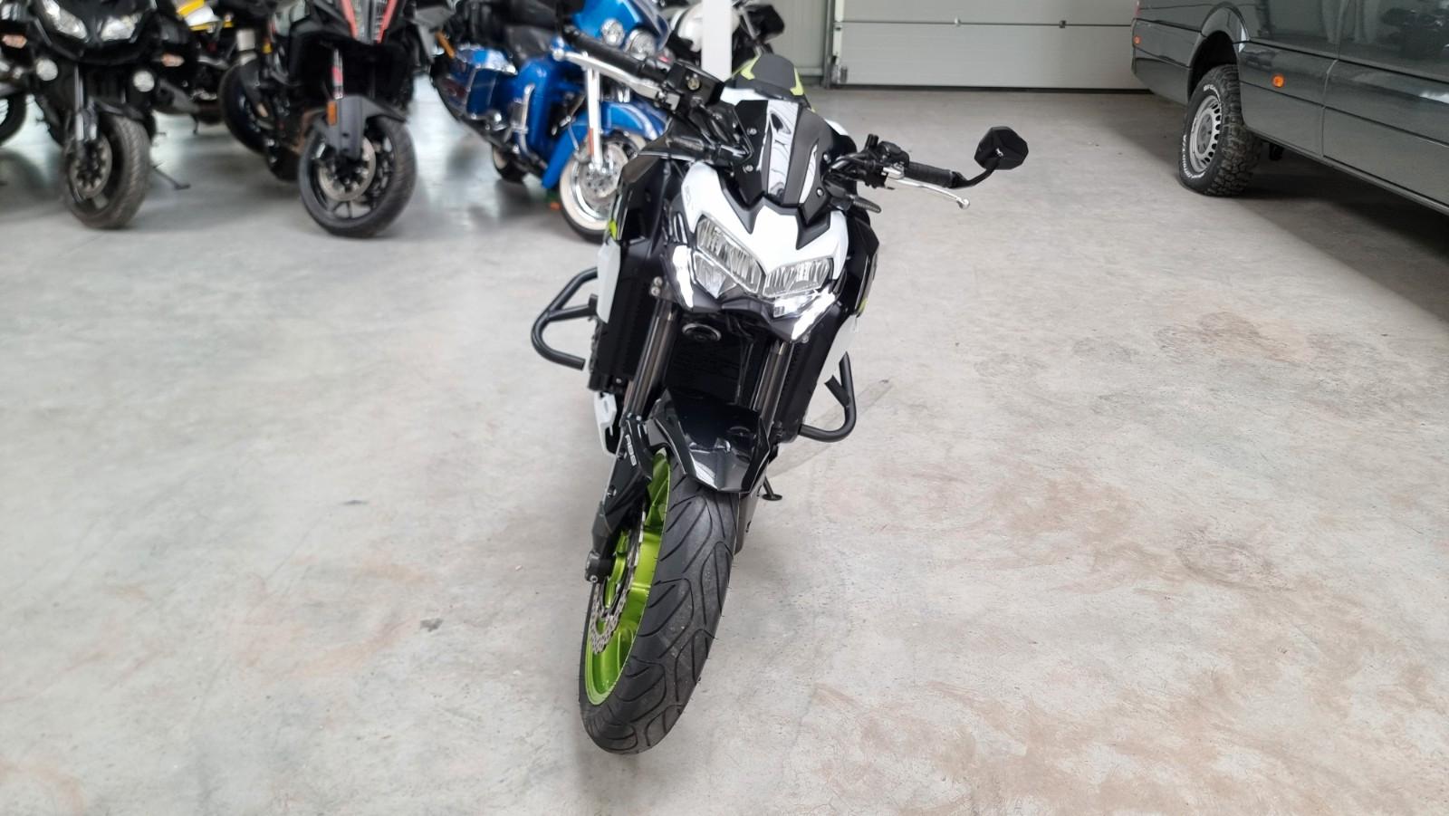 Kawasaki Z900 *Zubehör + Serviceheft geführt*