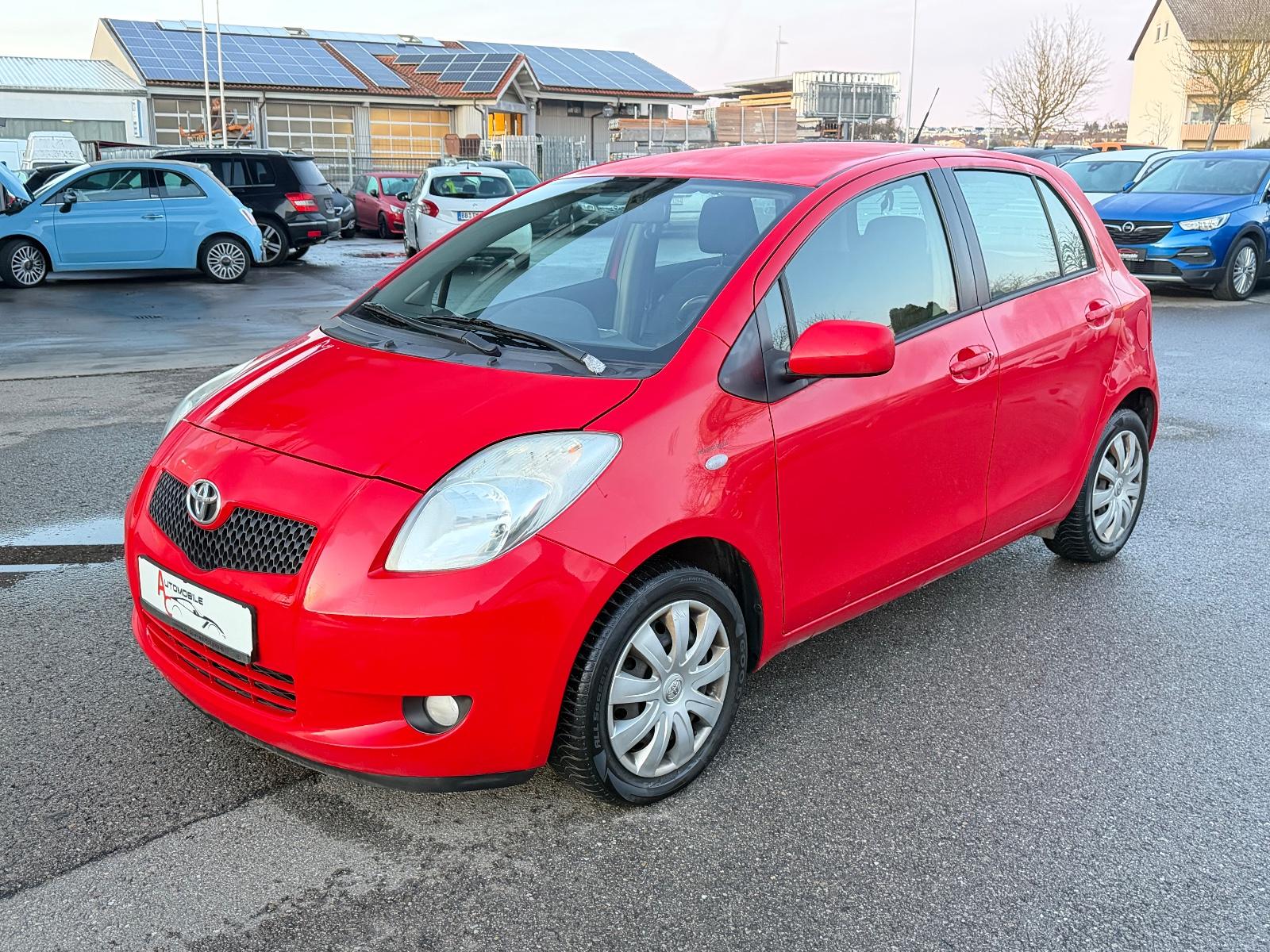 Toyota Yaris 1.3 TÜV/Klima/Navi/Sitzh