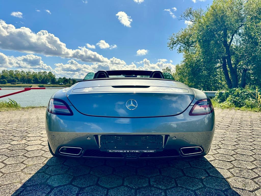 Mercedes-Benz SLS AMG