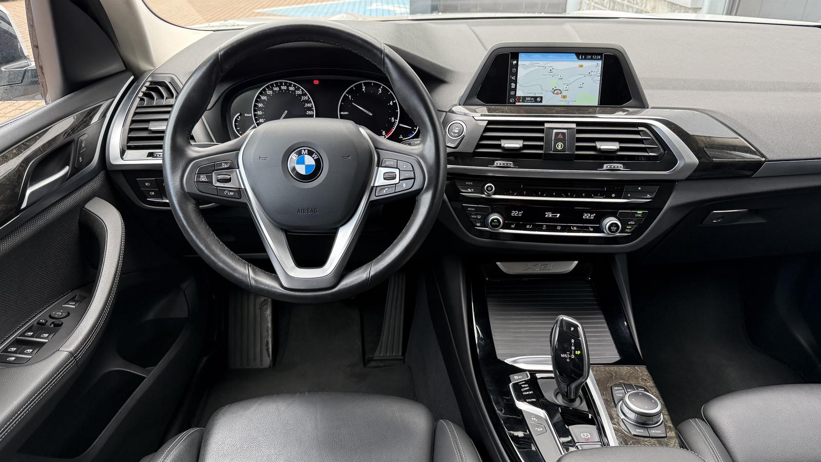 BMW X3 xDrive20d xLine LED Navi Komfortzg SHZ PDC Te
