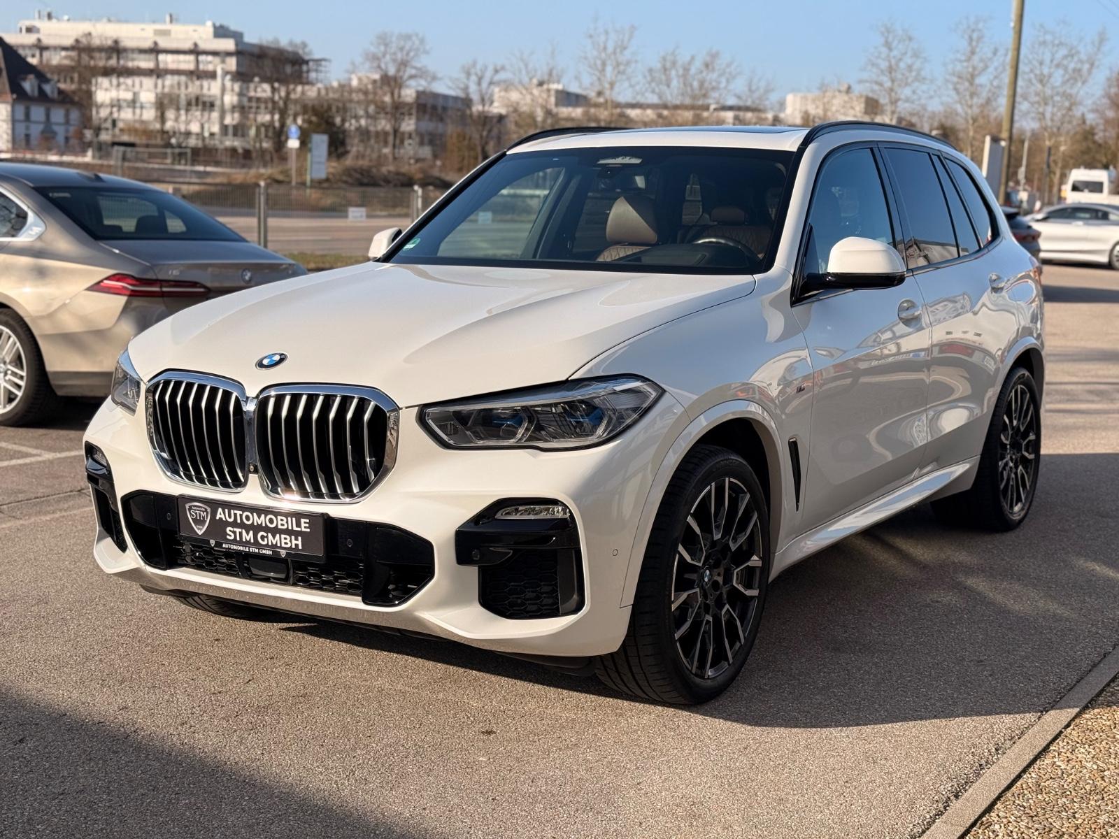 BMW X5 xDrive 30d M-SPORT LASER PANO 360 AHK HUD