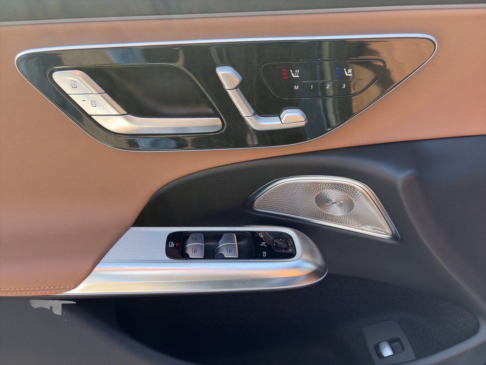 Fahrzeugabbildung Mercedes-Benz E 450 d 4M AMG Distro AIRMATIC Burme4D HUD 360°