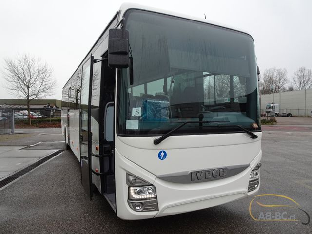Iveco Crossway Line 12m 55 Sitze EURO 6 5 Stück