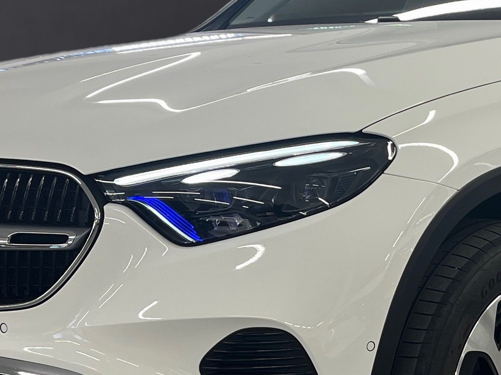 Fahrzeugabbildung Mercedes-Benz GLC 300 de 4M Avantgarde*AHK*Distronic*Pano*360*