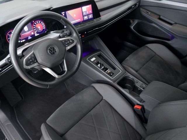 Fahrzeugabbildung Volkswagen Golf VIII Variant Style 2.0 TDI DSG LED RFK ACC