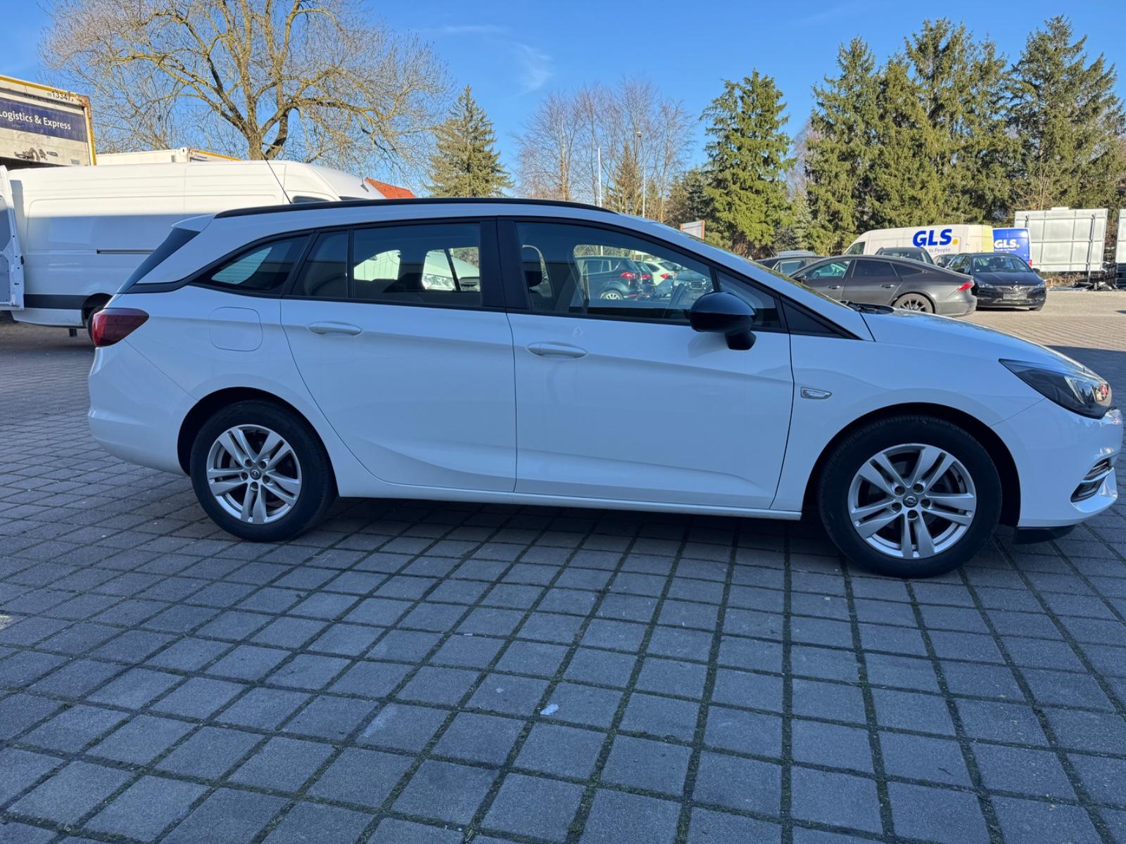 Opel Astra K Sports Tourer 1. HAND
