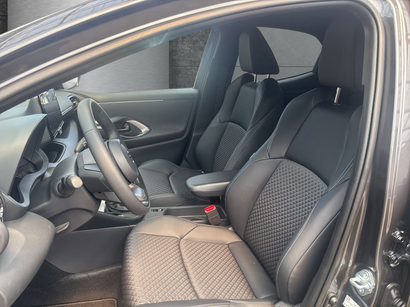 Mazda 2 Hybrid - Bild 8