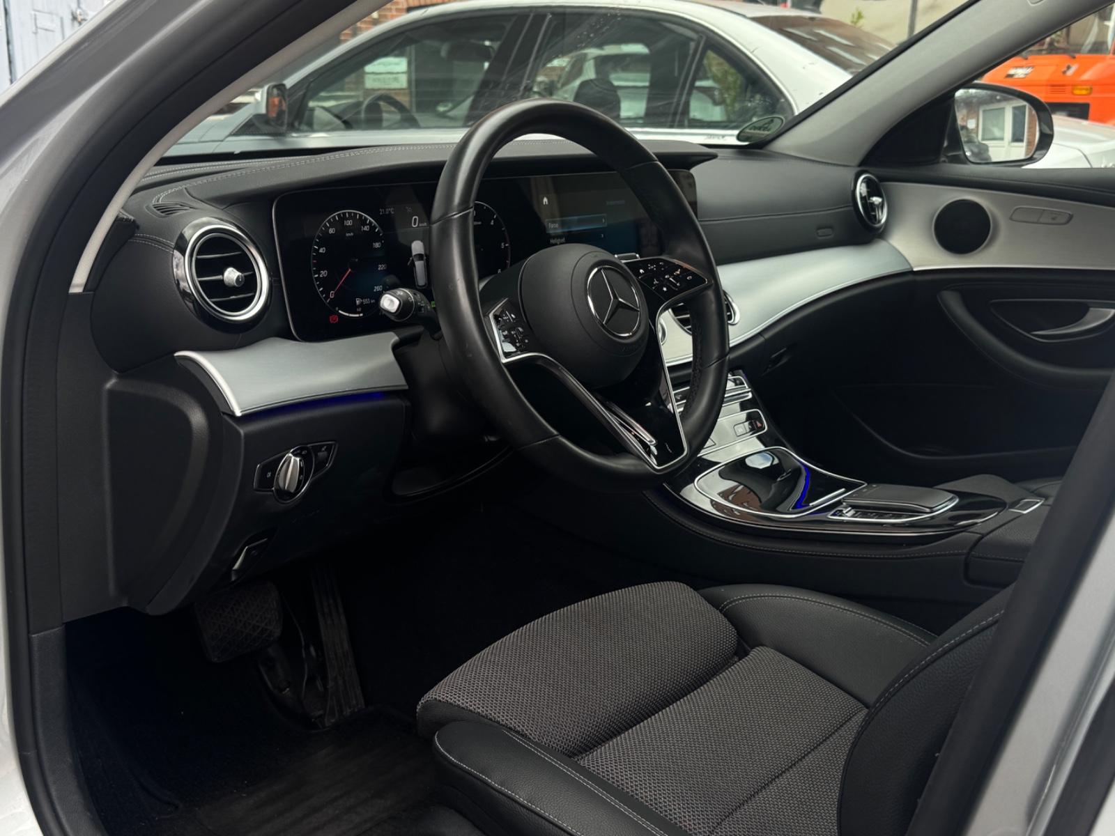 Mercedes-Benz E 220d T-Modell*NAVI*R.cam*LED*Avantgarde*Touch*