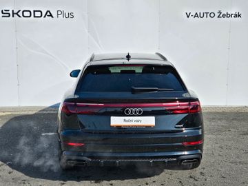 Audi Q8 - 7