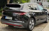 Skoda Enyaq 60 EcoSuite Matrix, ACC, StHZ, AHK, Gar - Skoda Enyaq: Privatanbieter