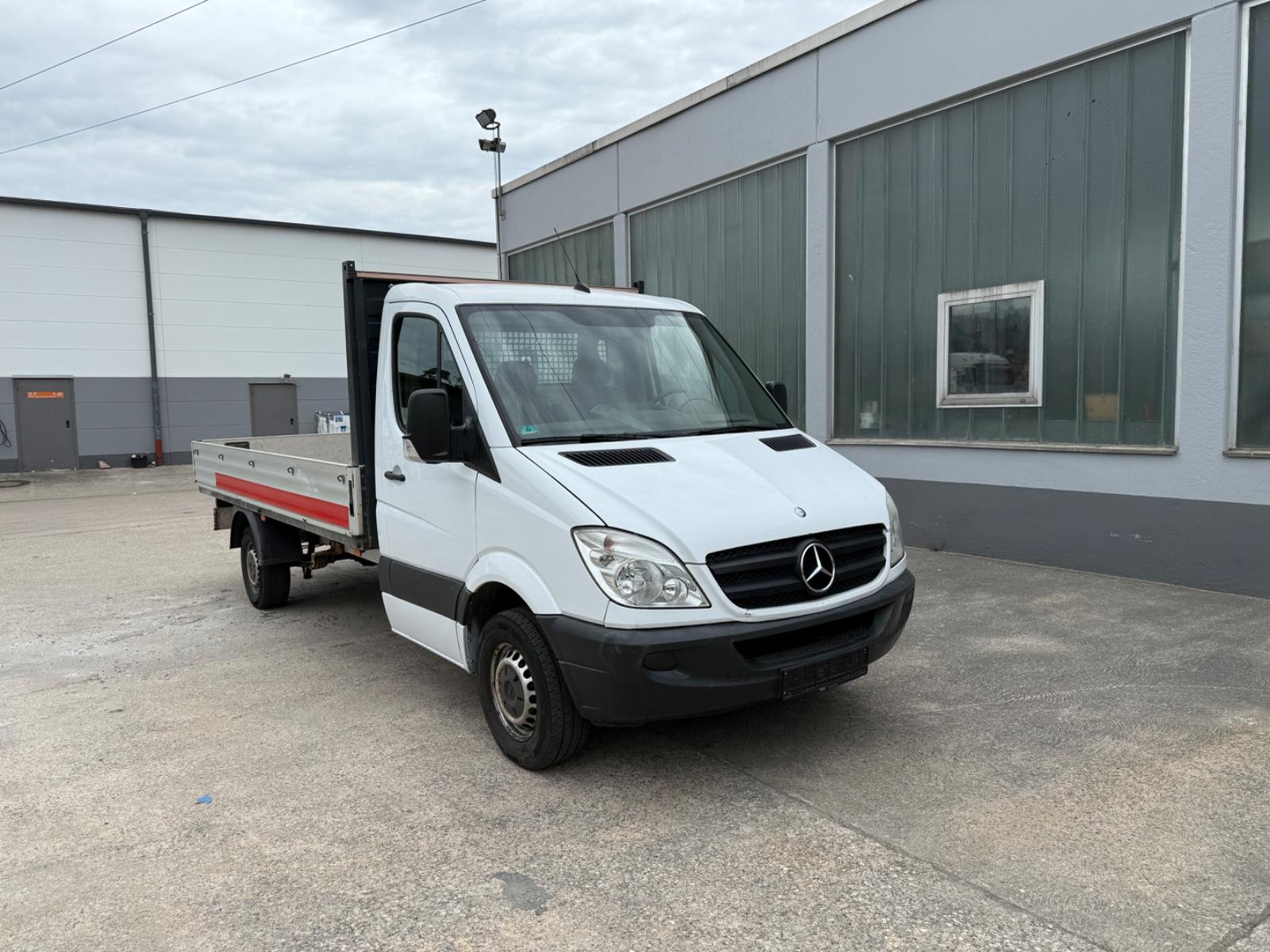 Mercedes-Benz 316   Lange Pritsche(4300 mm)