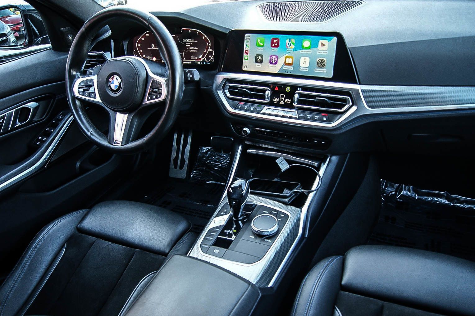 Fahrzeugabbildung BMW 330 e Touring xDrive Aut. M-SPORT H&K ANHZV LIVE