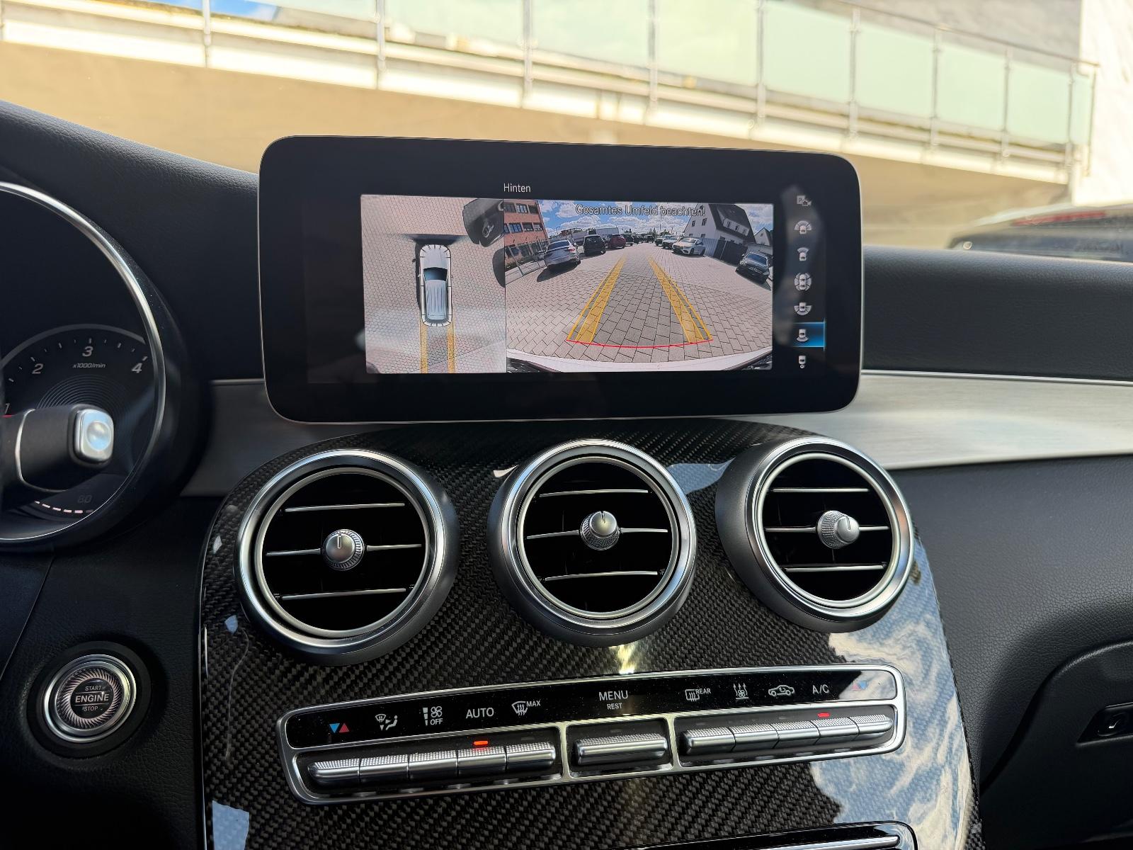 Mercedes-Benz GLC 300d 4Matic*AMG*AHK*Pano*Memory*Distr*360°