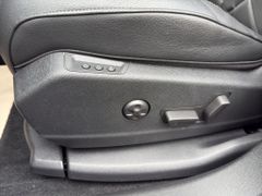 Fahrzeugabbildung DS Automobiles DS 7 1.6 E-Tense 225 Bastille + LEDER & PANO