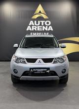 Mitsubishi Outlander 2.0 DI-D 7-Sitzer 4WD Intens *Temp*Xen - Mitsubishi Outlander mit Diesel-Antrieb: Geländewagen