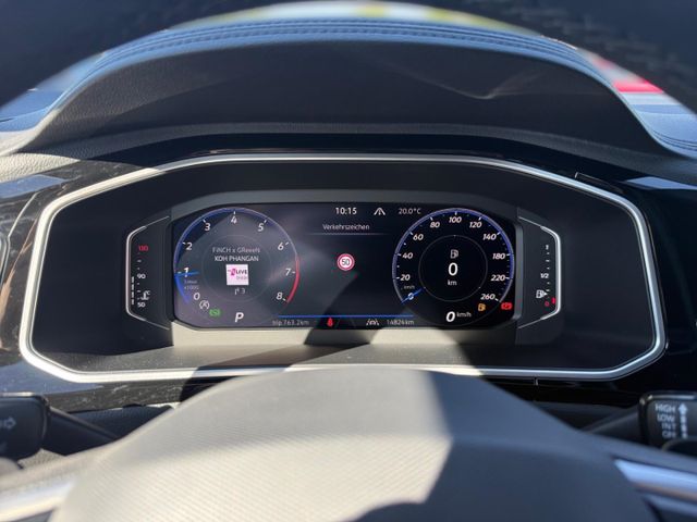 T-Roc R-Line 1.5 TSI DSG LED ACC Apple CarPlay