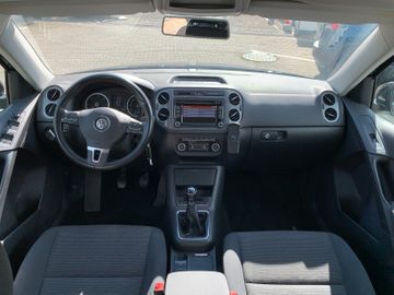Volkswagen Tiguan - 6