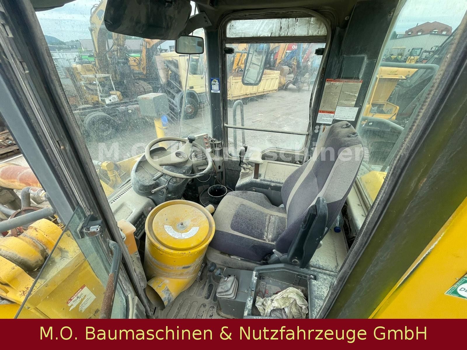 Fahrzeugabbildung Komatsu WA 470-3 H