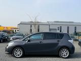 Toyota Verso  1,6i Travel 7 Sitzer Navi Kamera 1.Hand - Toyota Verso Travel mit Benzin-Antrieb