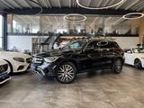 Mercedes-Benz GLC 300 d 4Matic Aut.*NAVI*LED*1.HAND*19%*KAMERA - gebrauchte Mercedes-Benz GLC 300 aus dem Jahr 2022