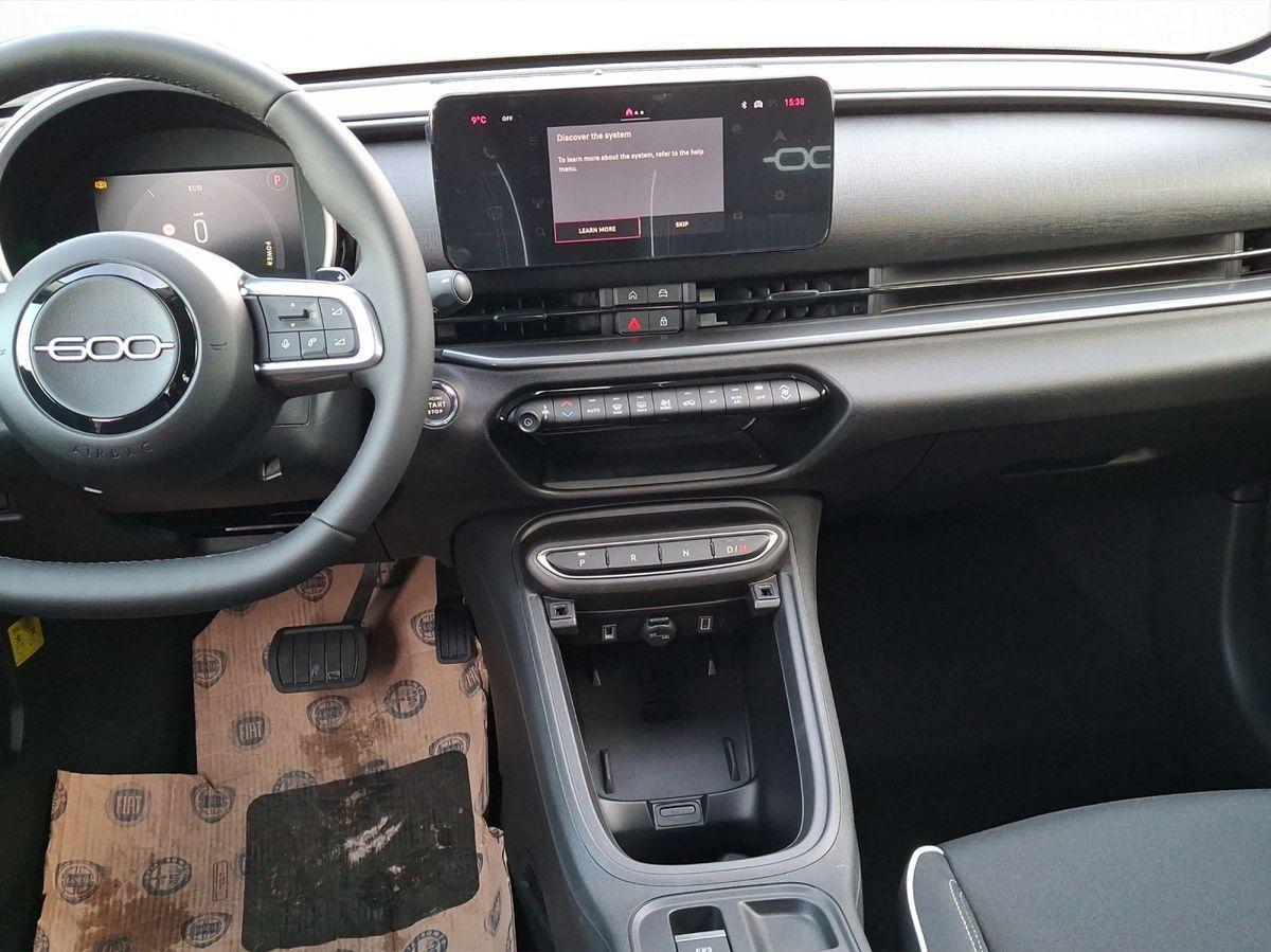 Fiat 600 MHEV Business *Einparkhilfe vorn und hinten*