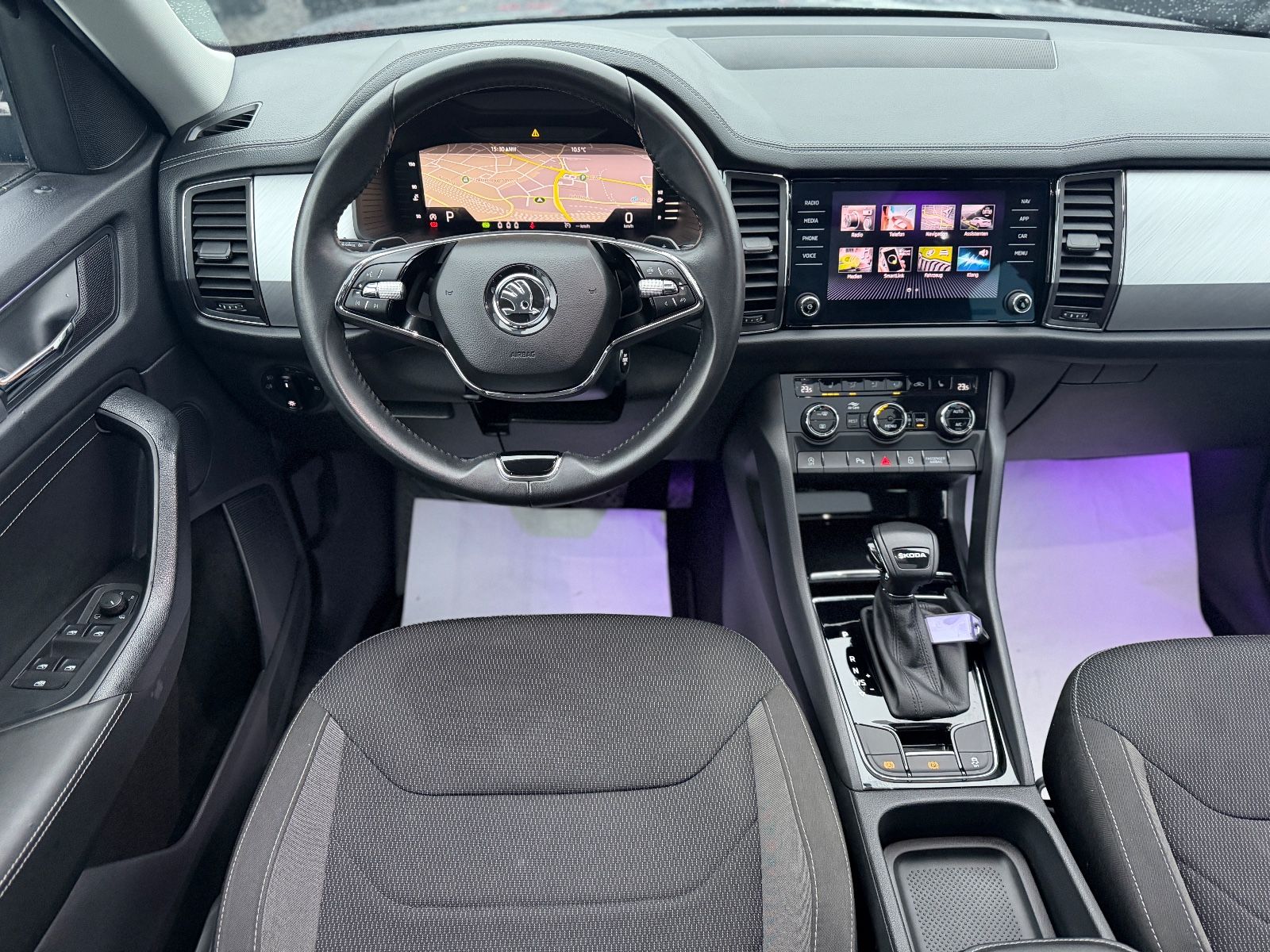 Skoda Kodiaq DSG Ambition LED Pano Ambilight foto 4