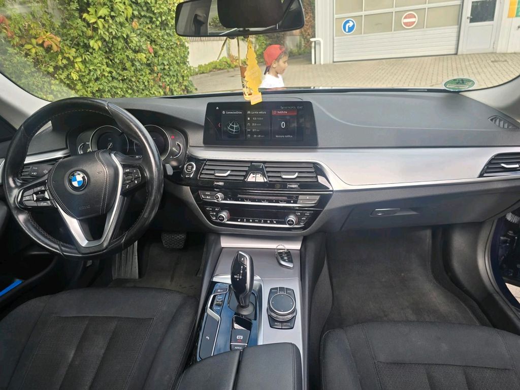 Image of BMW 520