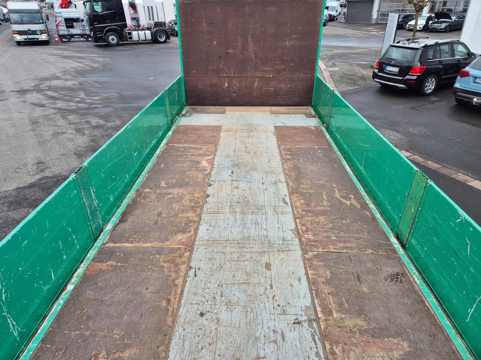 Fahrzeugabbildung Volvo FH 500 Heckkran MKG HLK341SHP Funk AHK