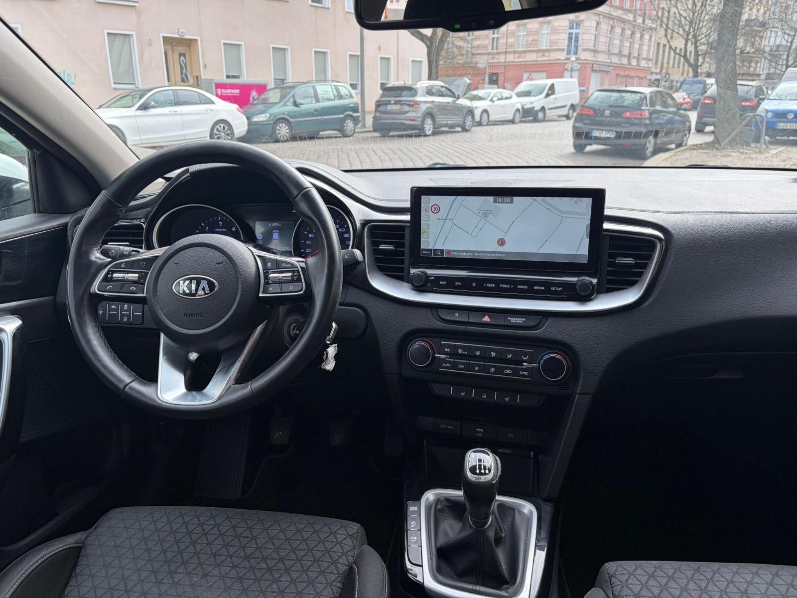 Kia cee'd Sportswagon 1.6 CRDi Hybrid Diesel / E