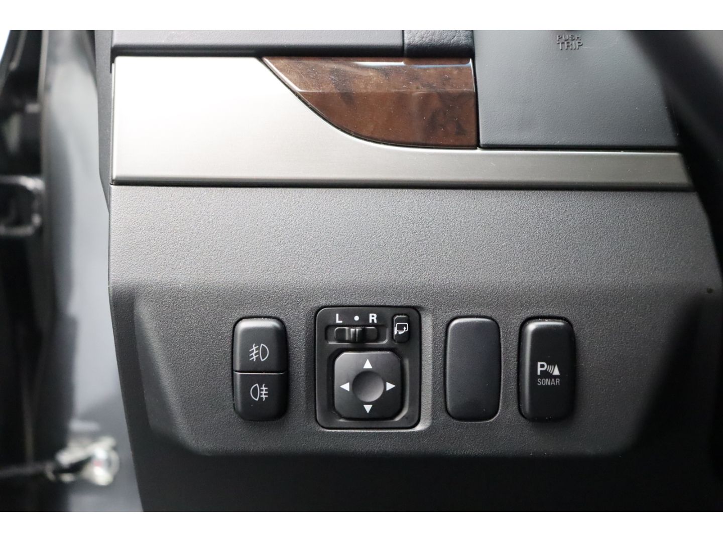 Fahrzeugabbildung Mitsubishi Pajero GLS 3,8L 4WD AHK, AppleCP, Pano, Schiebed