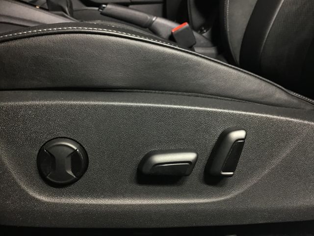 Fahrzeugabbildung Skoda Kamiq Ambition 1.5 TSI DSG/Navi/AHK/ACC/Kamera