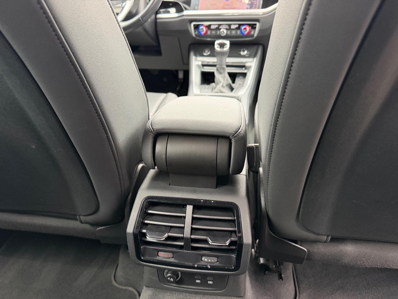 Audi Q3 Sportback 45 TFSI quattro S-Line Navi Leder