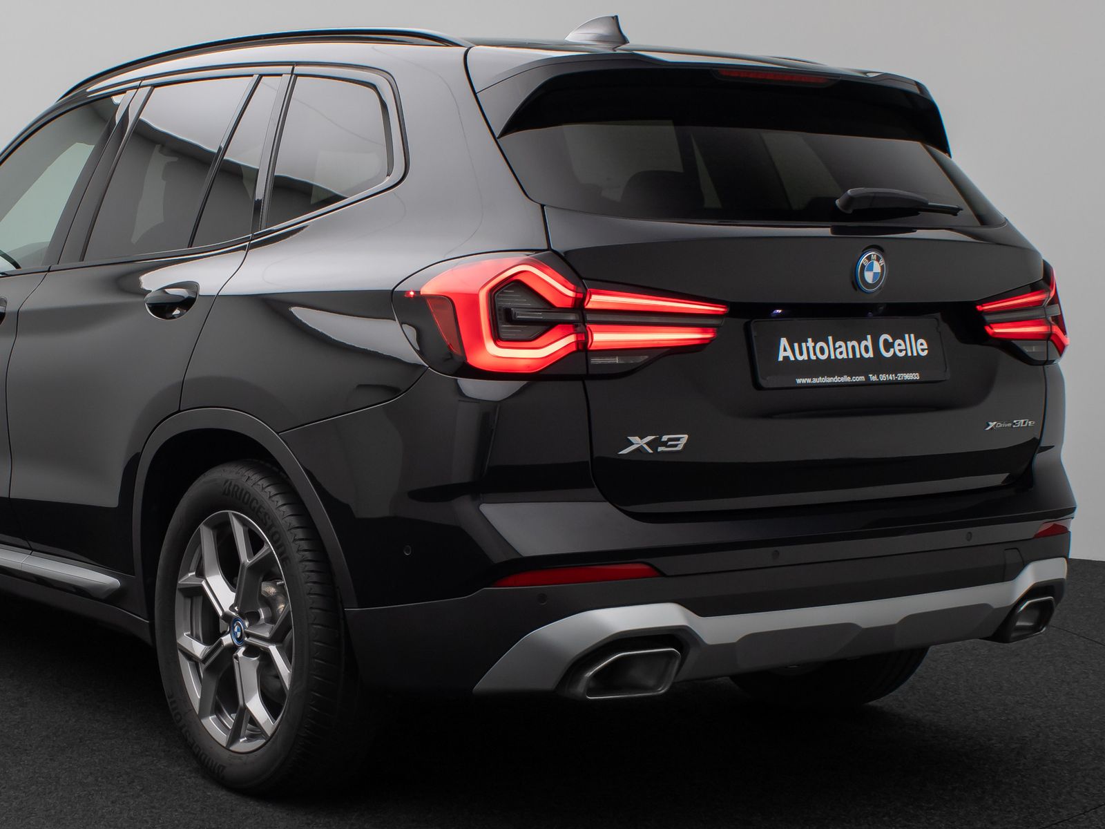 Fahrzeugabbildung BMW X3 xD30e Kamera DAB HiFi Komfort MSport 19Zoll