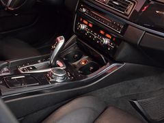 Fahrzeugabbildung BMW 535 d Lim. xDrive ( BI-XENON/ GSHD/ NAVI/ SHZ/ L