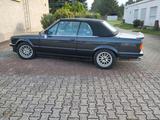 BMW E30 320i Cabrio Oldtimer - BMW 320 aus 1989: 320i