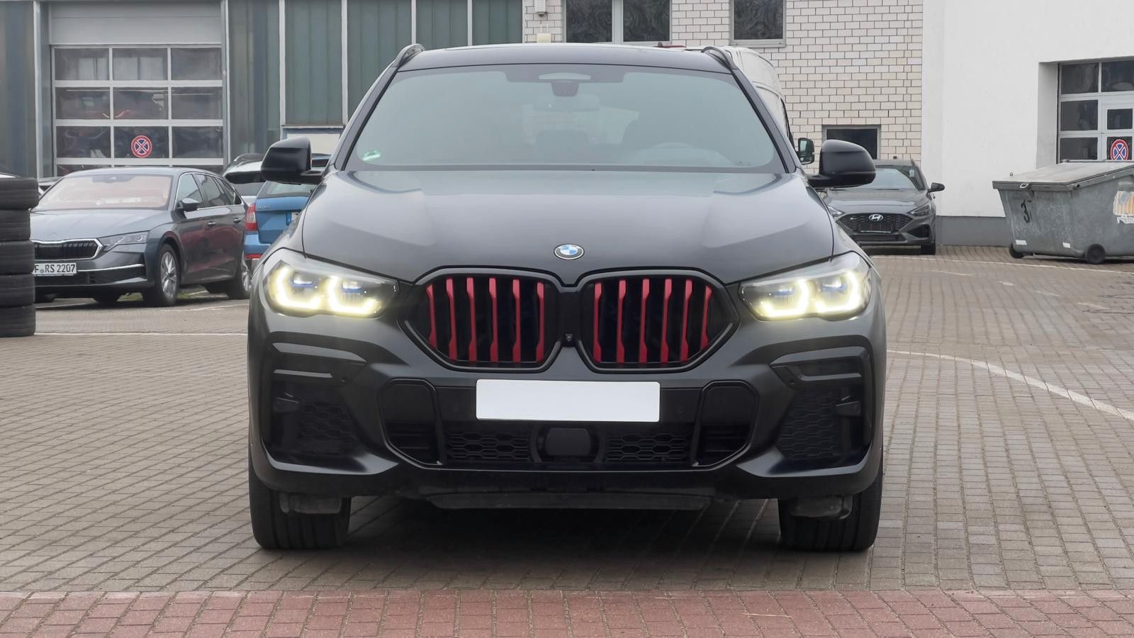Fahrzeugabbildung BMW X6 M550 i*Laser*STHZ*AHK*HU*B&W*VOLL*Mietkauf