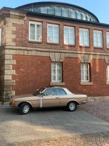 Mercedes-Benz Mercedes 230CE W123 Oldtimer - Mercedes-Benz 230 in Stuttgart