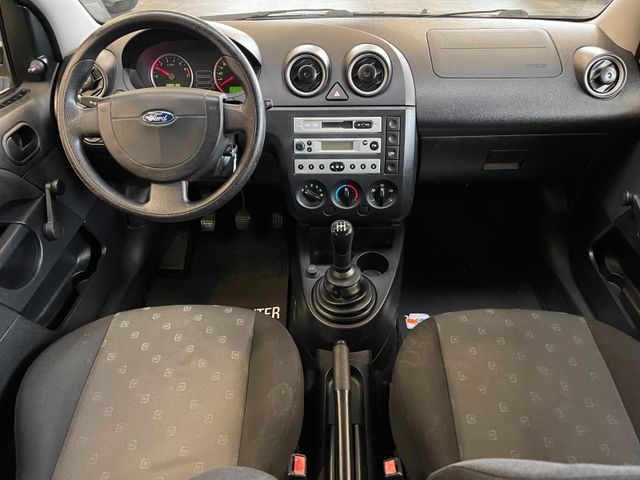 Ford Fiesta Basis *4-TÜRER*TÜV-NEU*