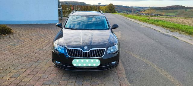 Skoda Superb Kombi 2.0 tdi 170 PS