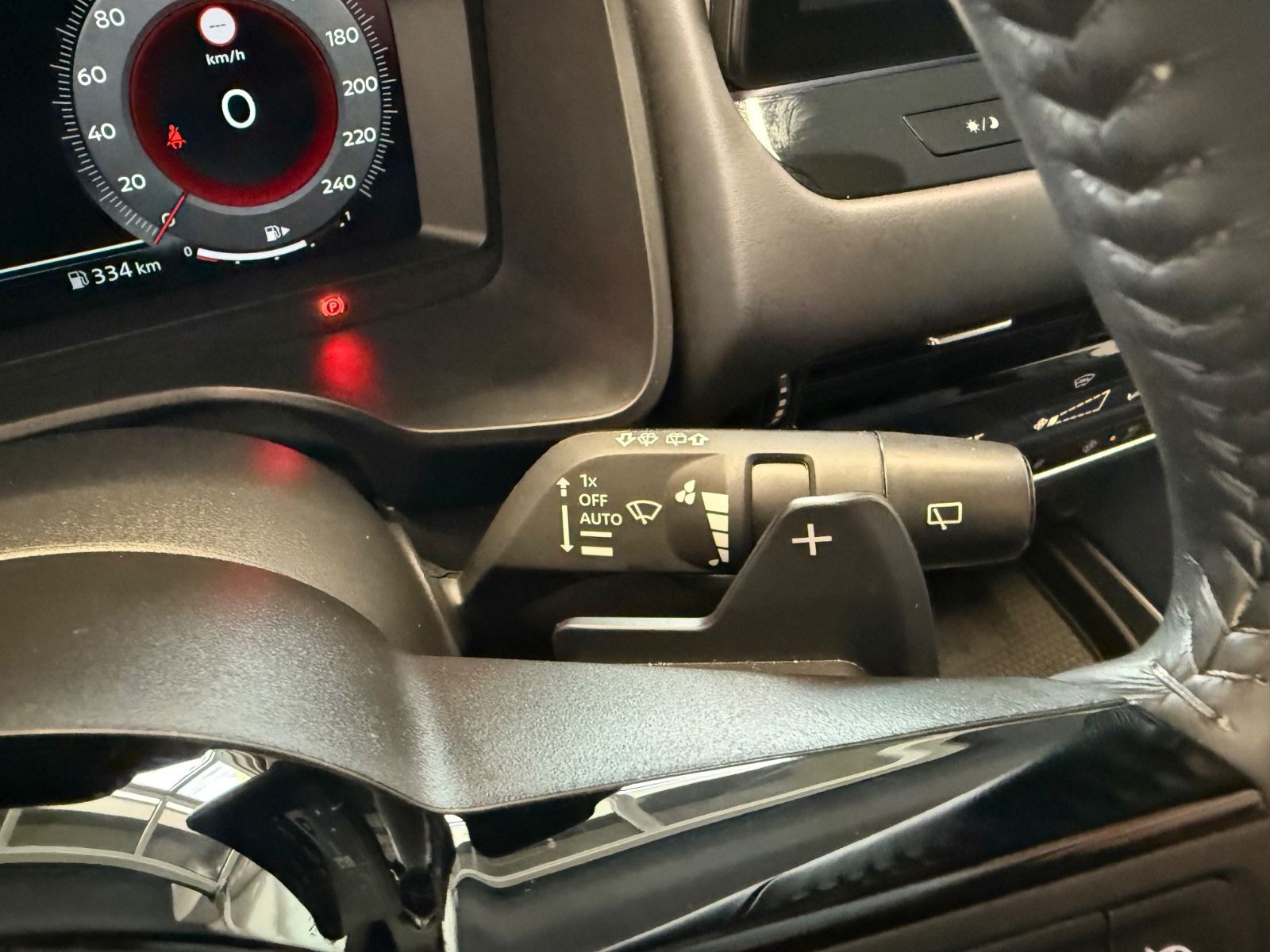 Fahrzeugabbildung Nissan Qashqai Tekna MHEV Autom.;Headup,Leder,17.136 km
