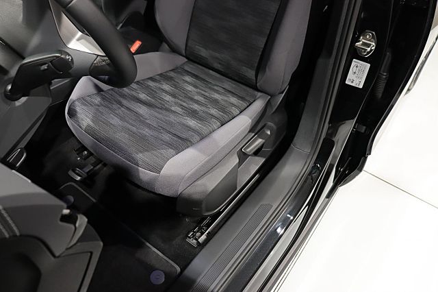 ID.5 Pure EasyOpen TravelAssist IQ.LIGHT Wärmepu