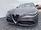 Alfa Romeo Giulia Ti 2.2 Multijet AWD AUT NAVI ACC BSD 2... - Alfa Romeo Giulia Ti mit Diesel-Antrieb
