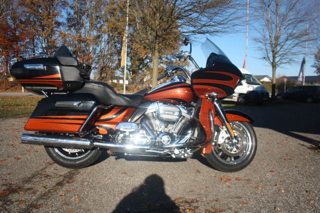 Harley-Davidson Touring Road Glide 110 CVO