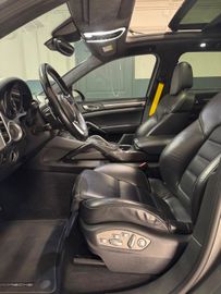Porsche Cayenne - 7