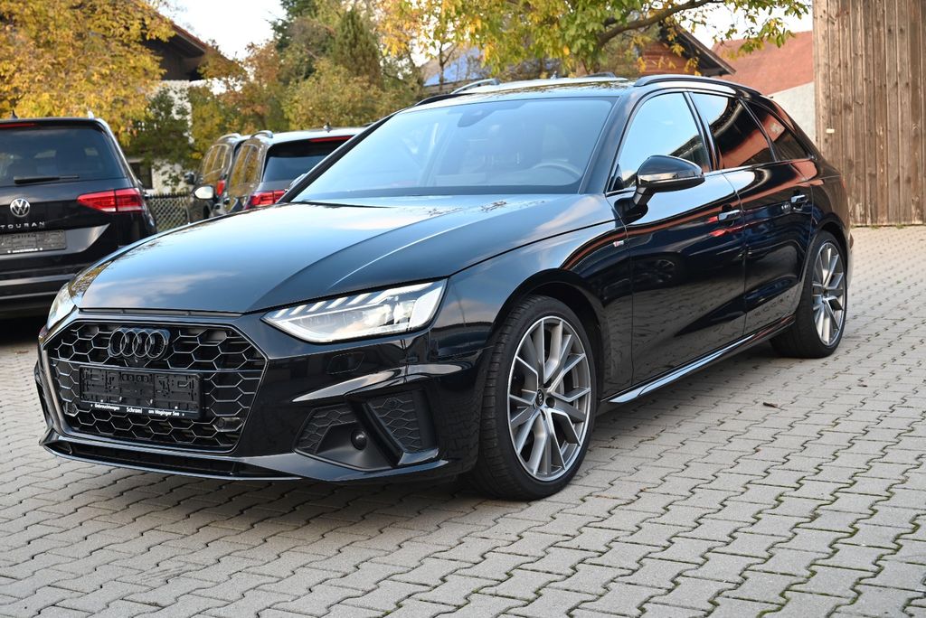 AUDI A4 2023