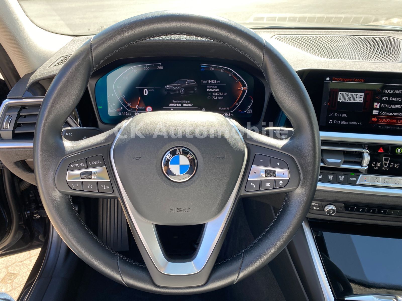 Fahrzeugabbildung BMW 320d xDrive Touring Sport-Line/Laser/Pano/Kamera