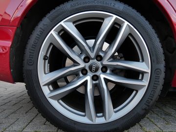 Audi Q7 - 8