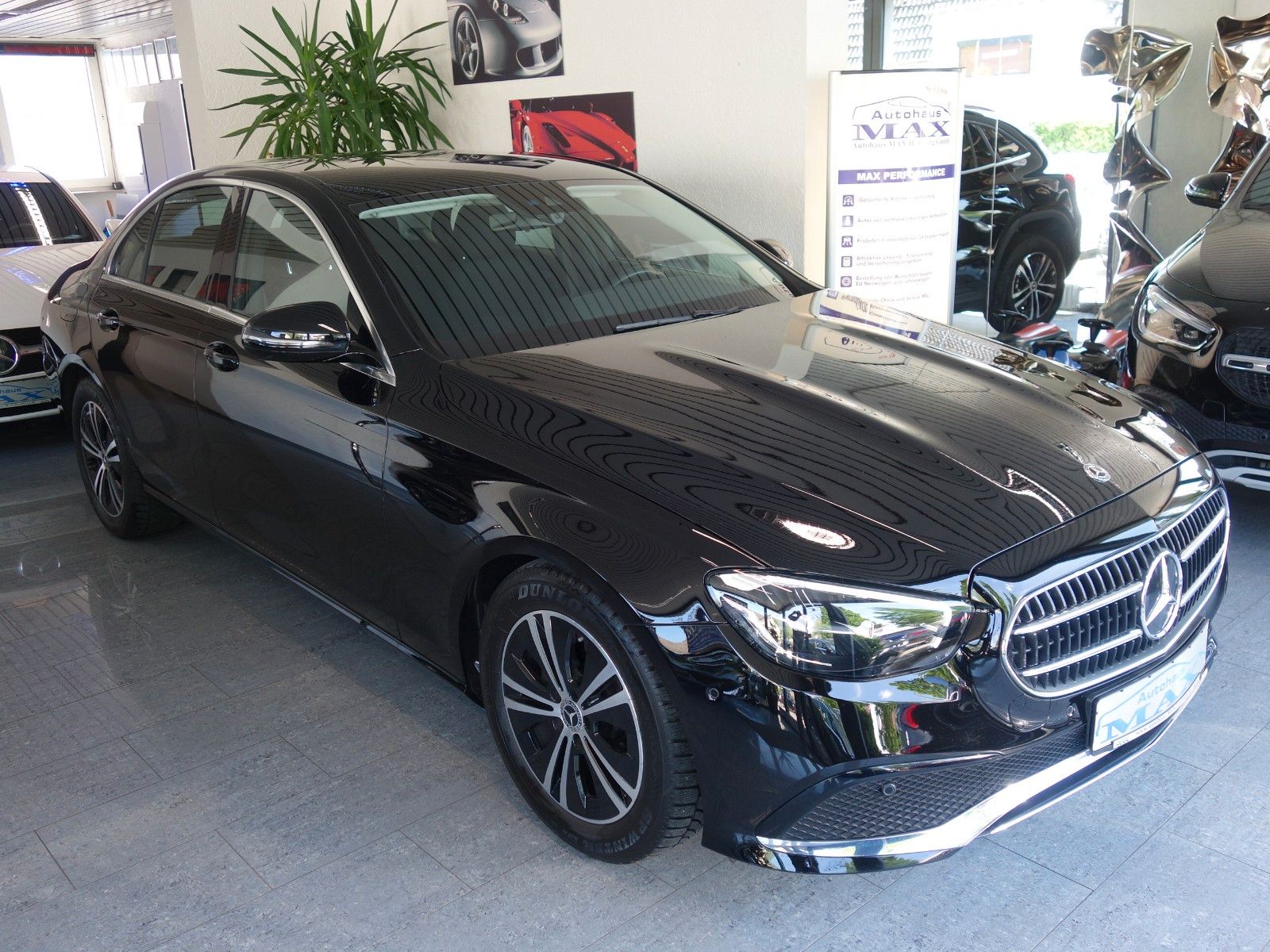 Mercedes-Benz E 220 D 9G-TRONIC/Limousine/AVANTGARDE/1-HAND foto 2