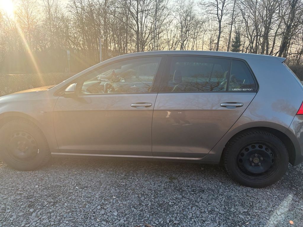 Image of Volkswagen Golf