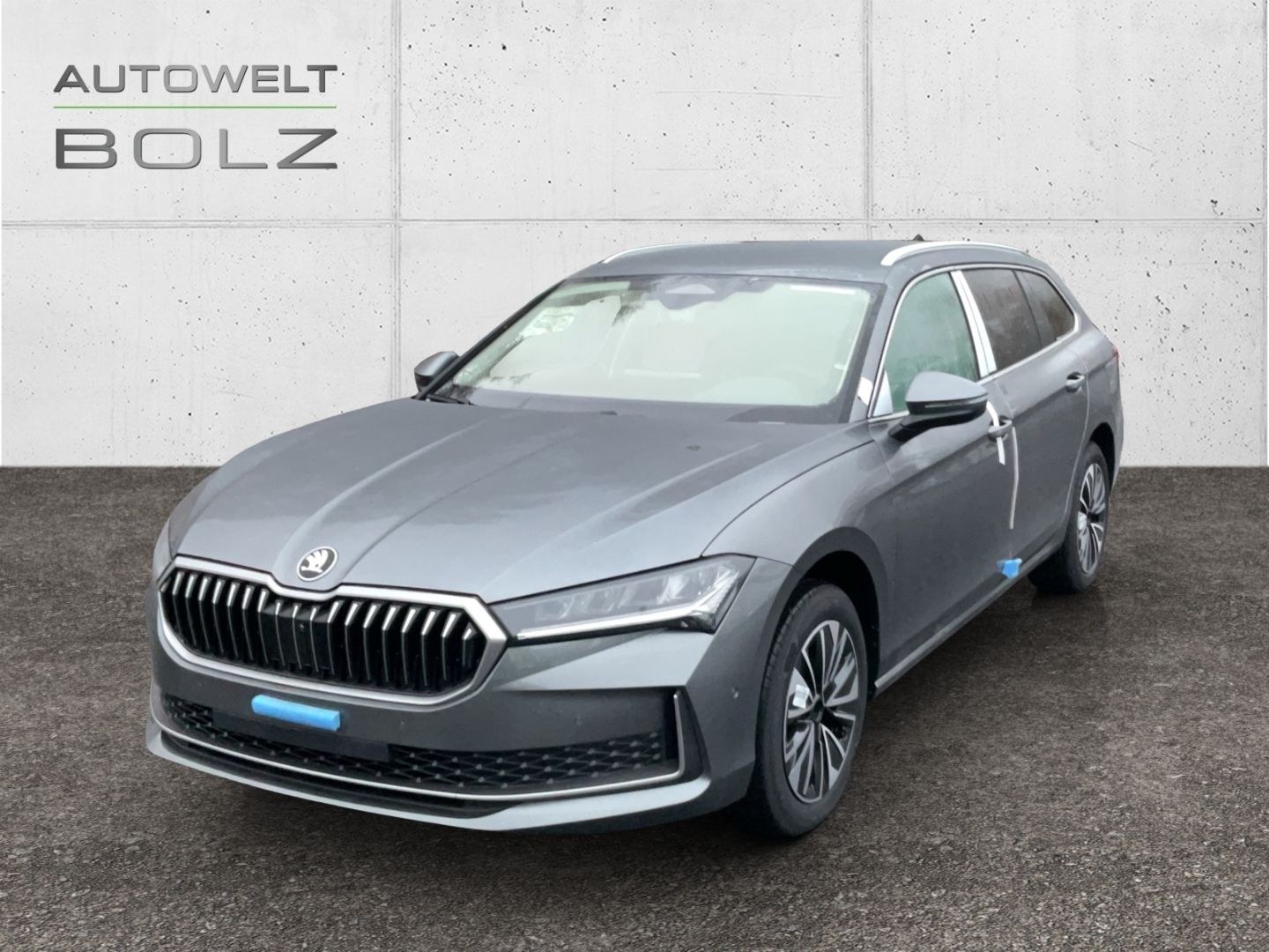 Skoda Superb Combi Selection 2,0 TDI AHK Navi DigiCock